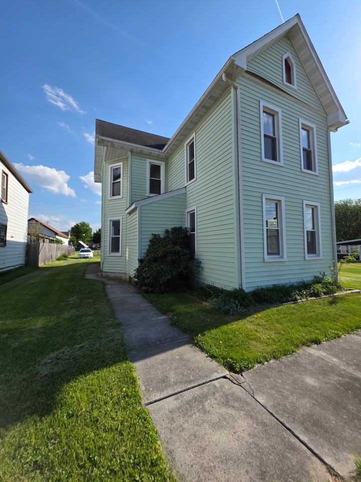 116 Linden Ave #1 - Photo 2 of 19