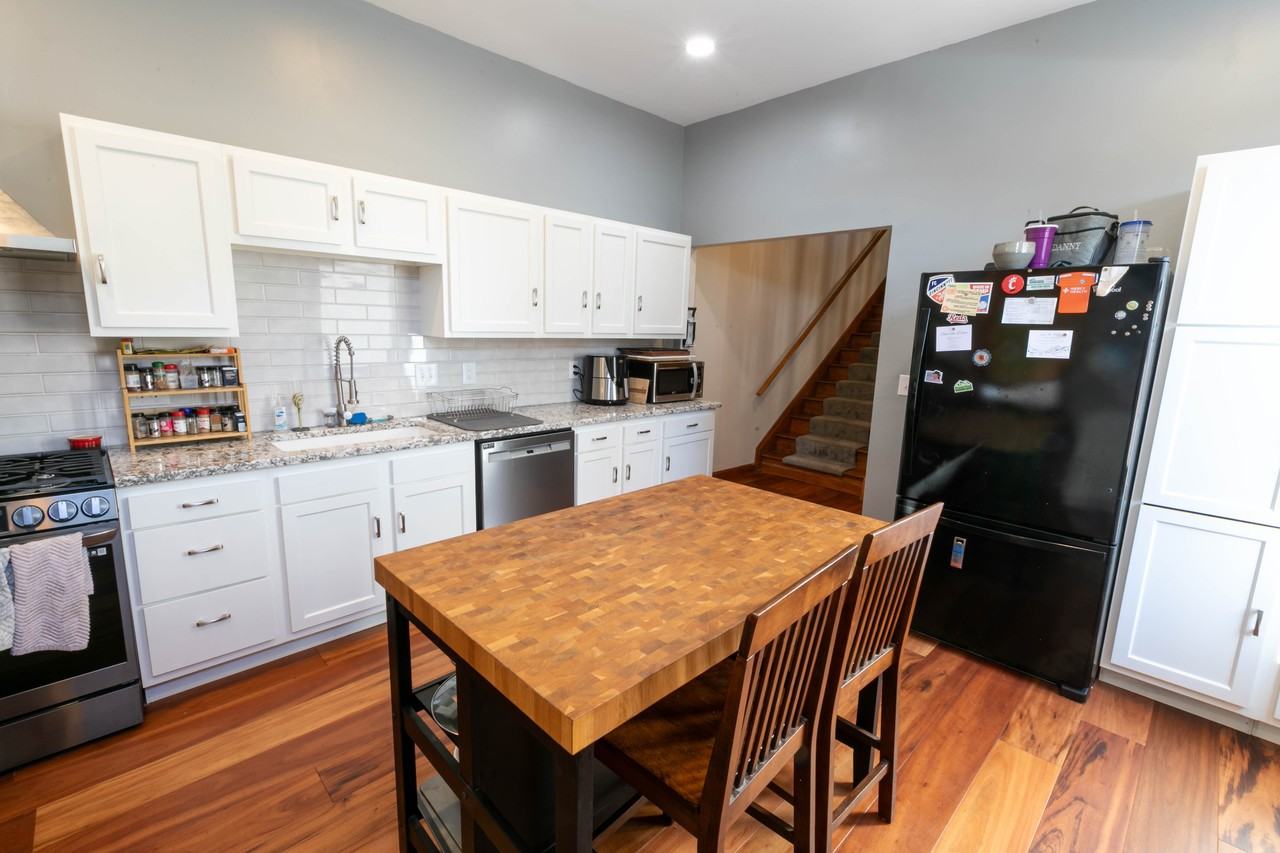 1241 Bates Ave #1 - Photo 5 of 24