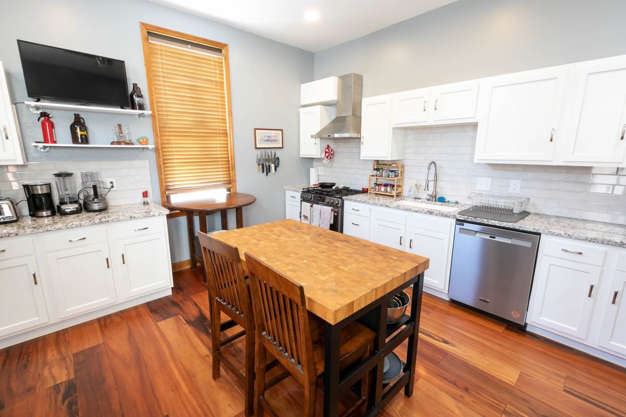 1241 Bates Ave #1 - Photo 6 of 24