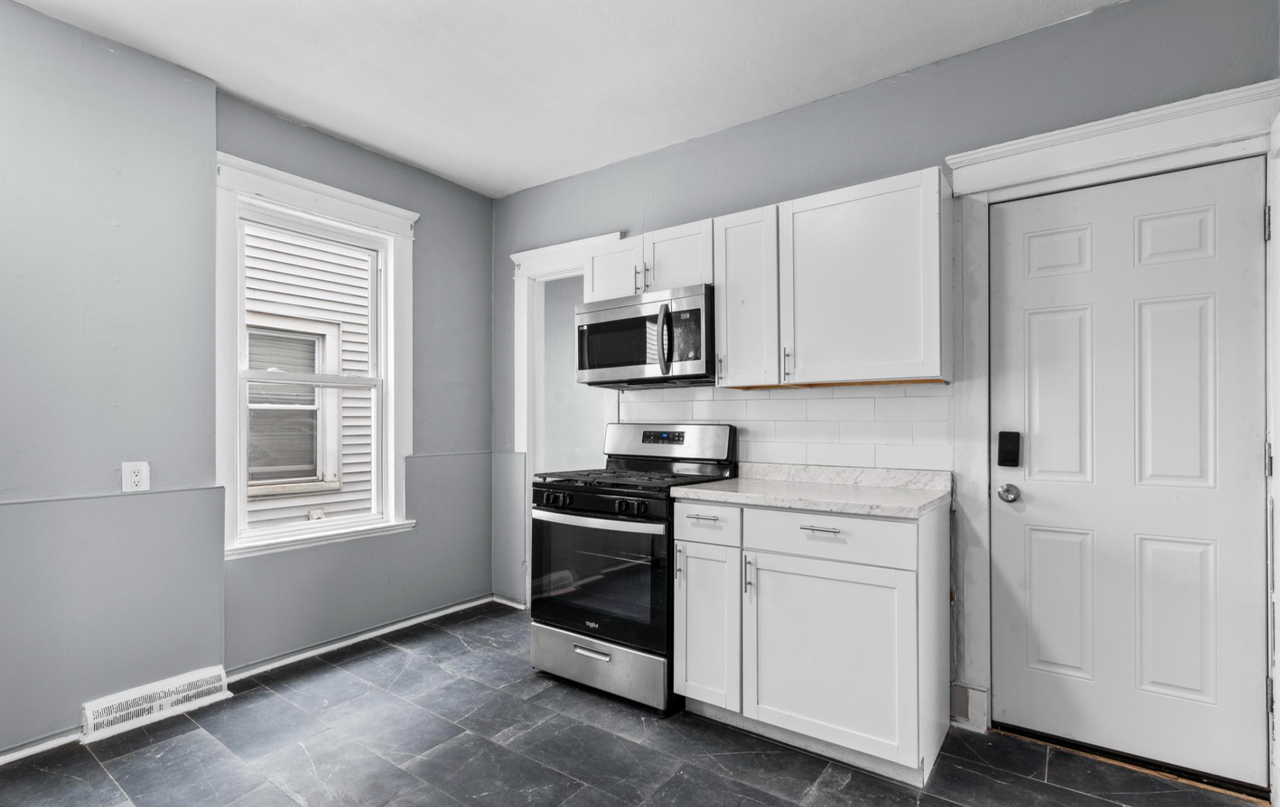 78 Shelton Ave #2 - Photo 2 of 10