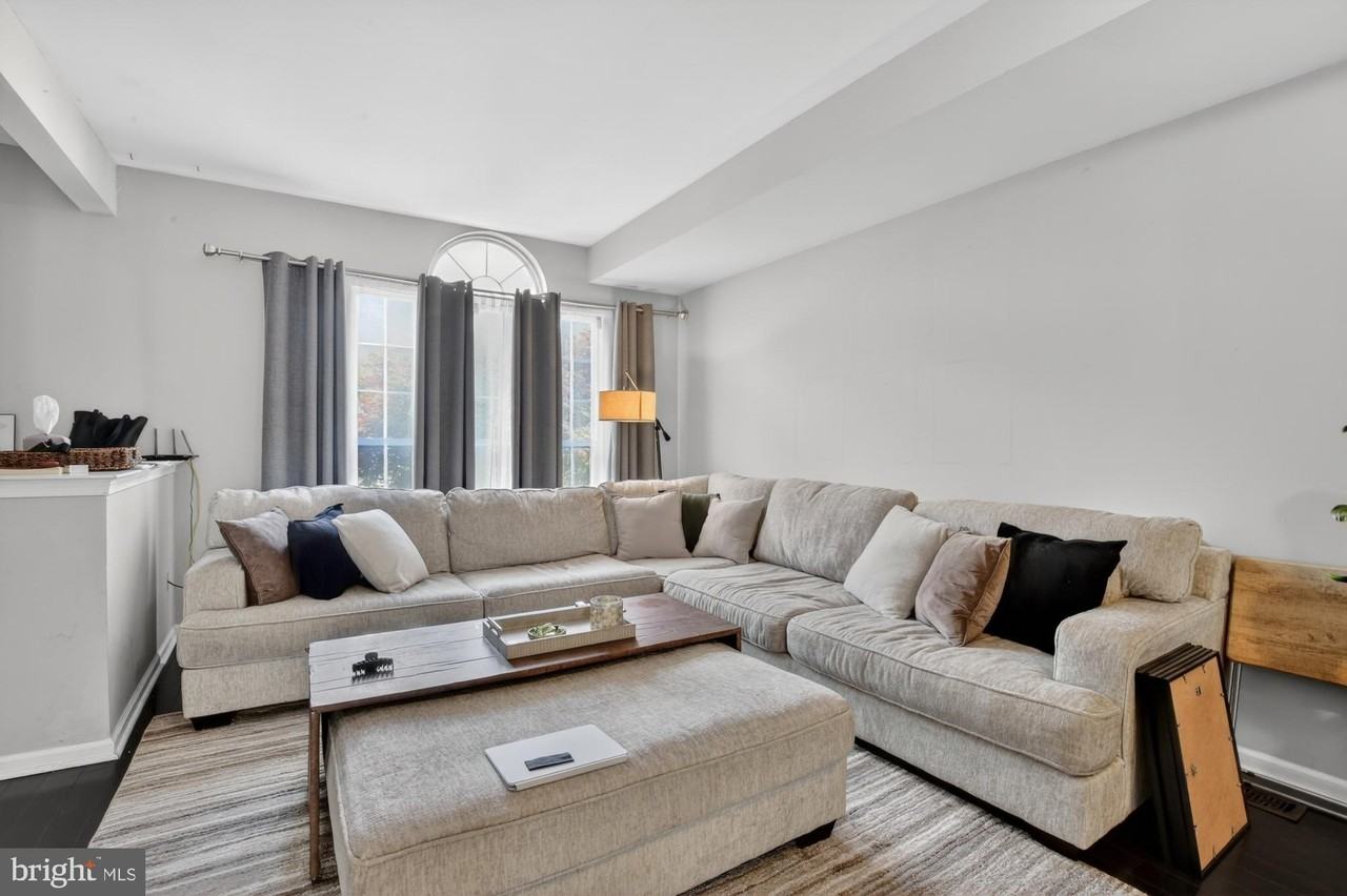 313 Sage Ln - Photo 4 of 29