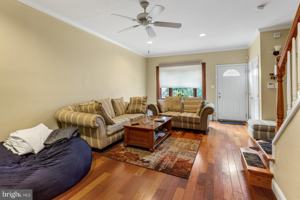 featured image of 2813 Ogden St