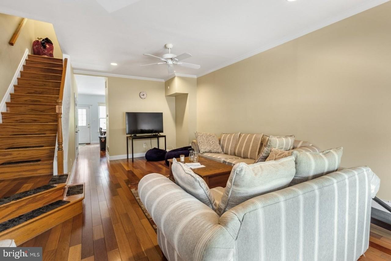 2813 Ogden St - Photo 2 of 39