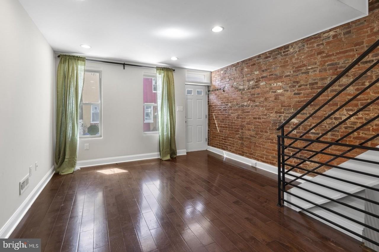 2045 Wilder St - Photo 2 of 29