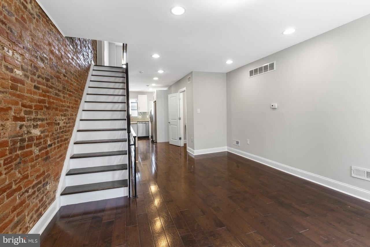 2045 Wilder St - Photo 3 of 29