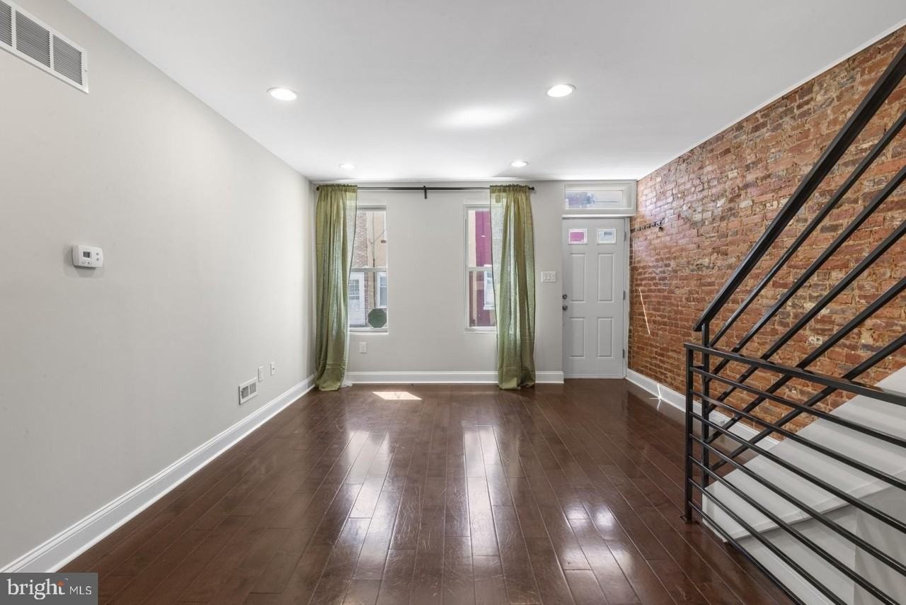 2045 Wilder St - Photo 5 of 29