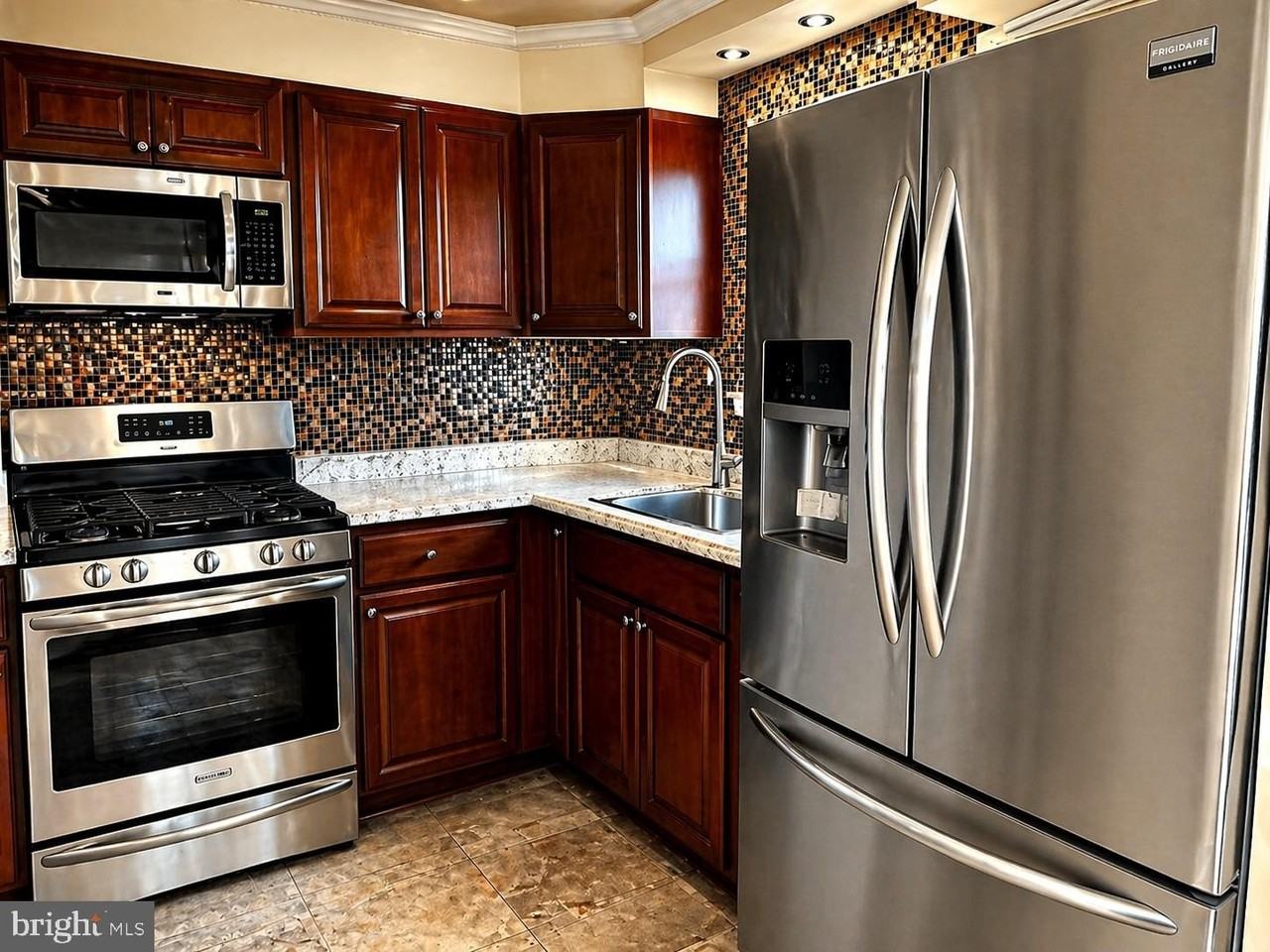 3619 Biscayne Pl - Photo 5 of 15