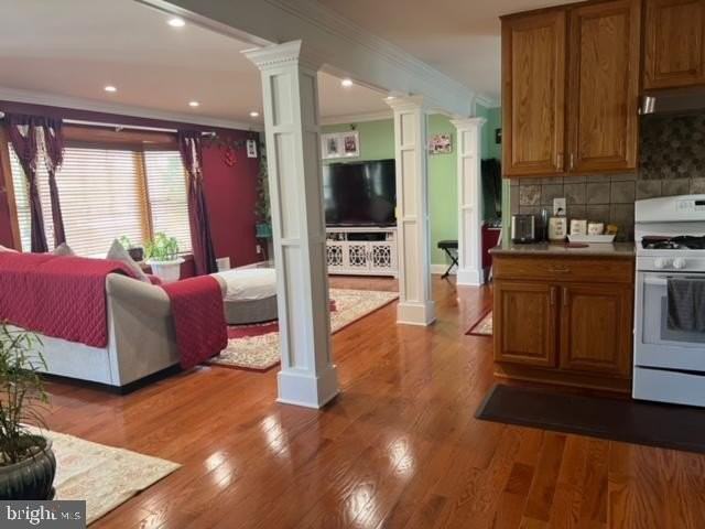 4700 Playfield St - Photo 7 of 22