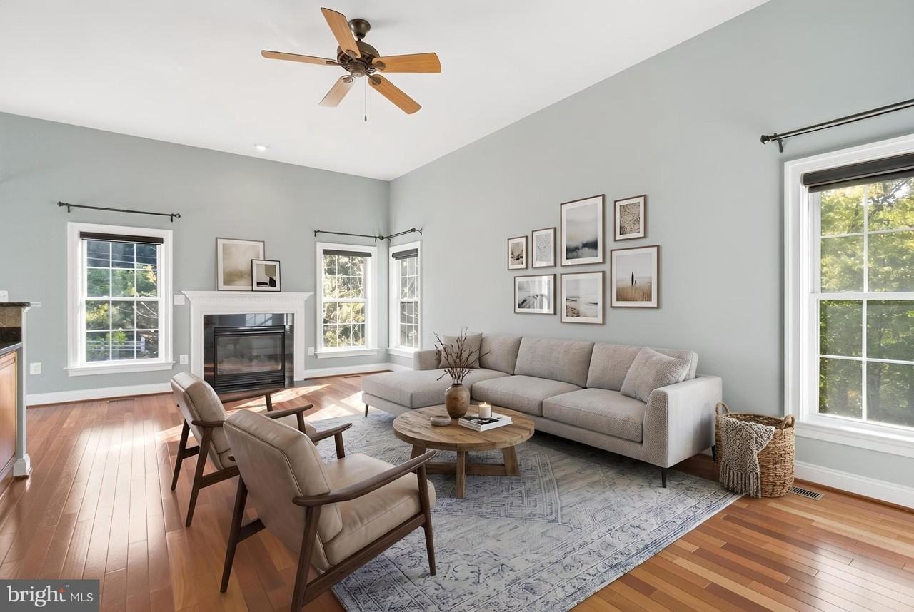 6411 Velliety Ln - Photo 4 of 41