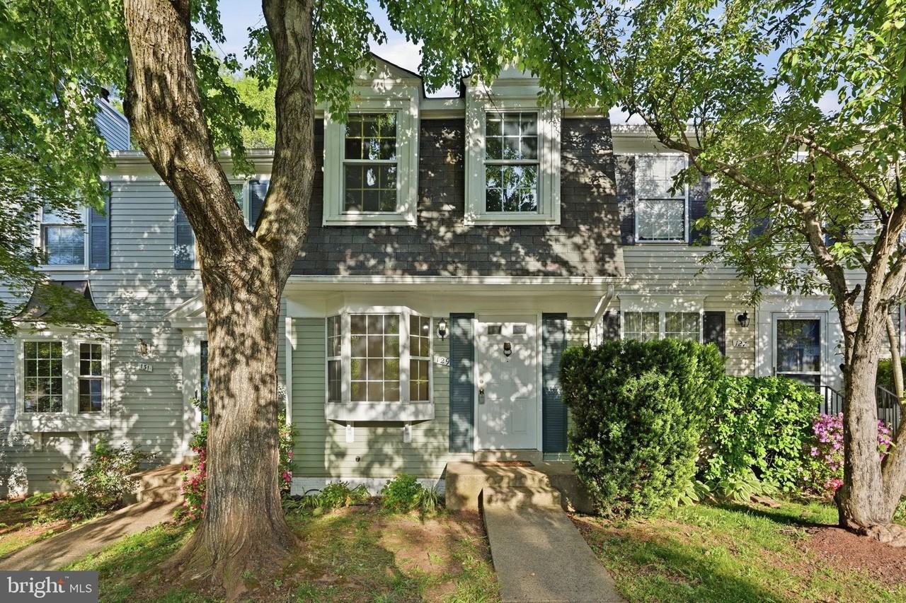 129 Bickel Ct - Photo 2 of 22