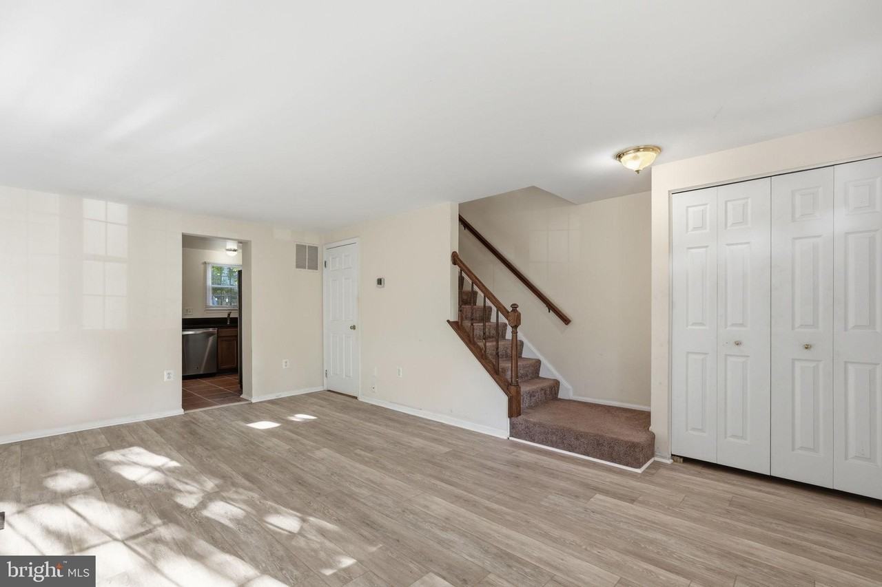 129 Bickel Ct - Photo 5 of 22