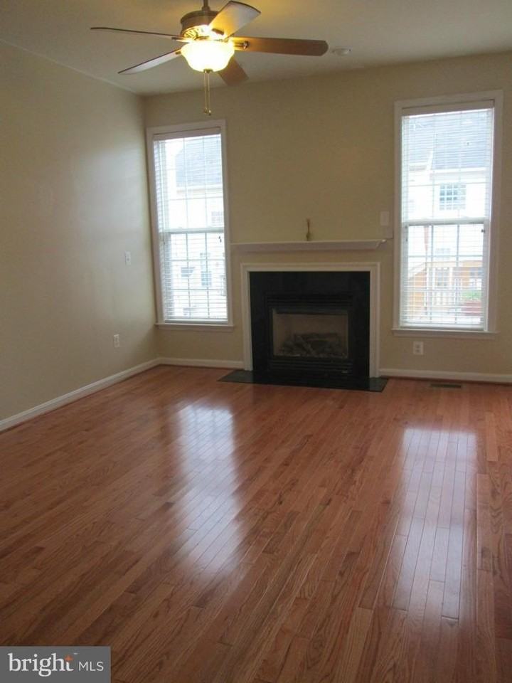 15689 William Bayliss Ct - Photo 6 of 30