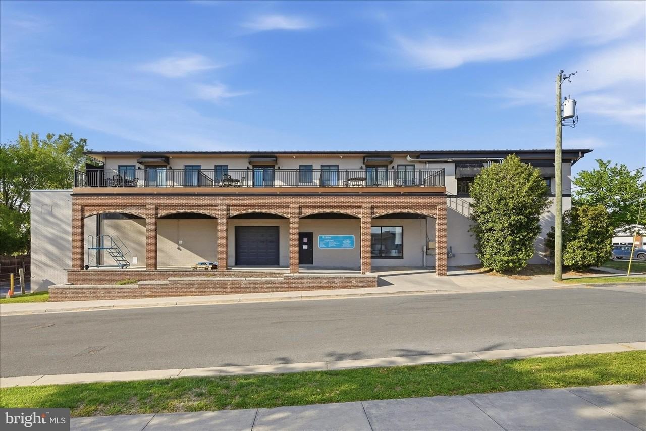 443 Millwood Ave #5 - Photo 2 of 14