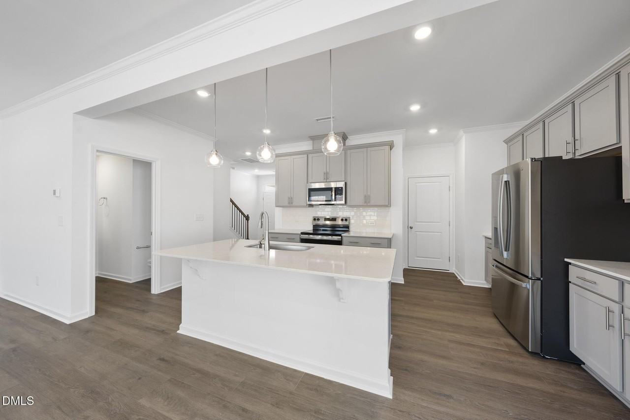 125 S Finley Landing Pkwy - Photo 5 of 29