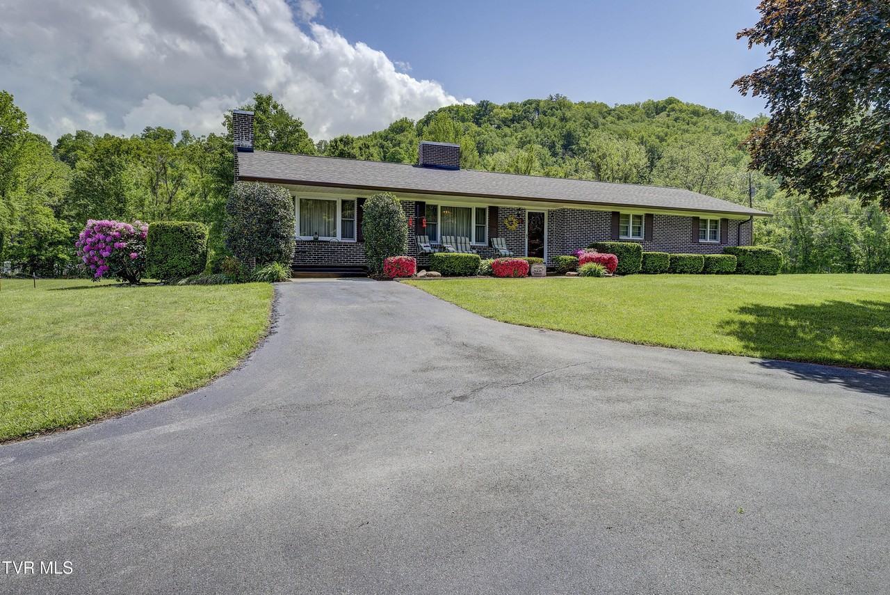 200 Mccurry Ln - Photo 3 of 50