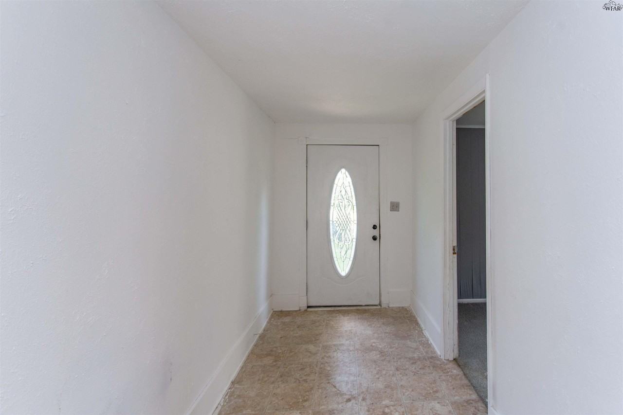 1710 Pearl Ave - Photo 4 of 31