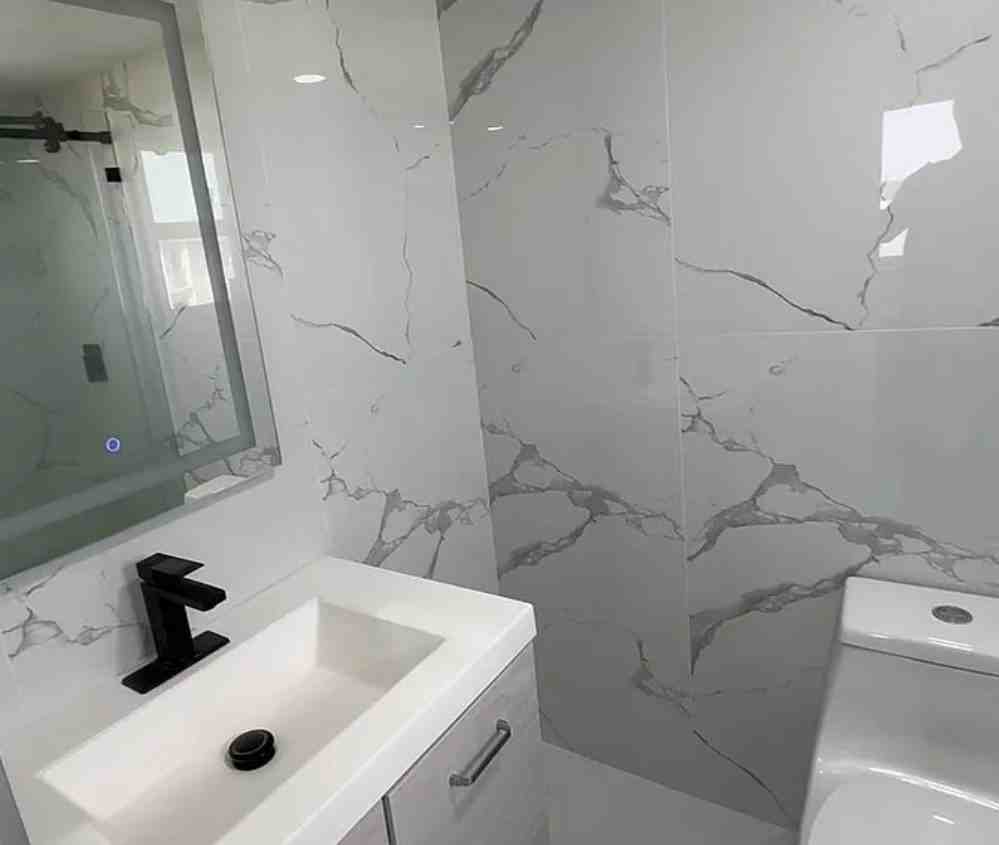 498 Northwest 165th Street - Photo 2 of 12