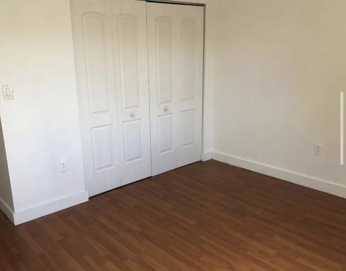 498 Northwest 165th Street - Photo 6 of 12