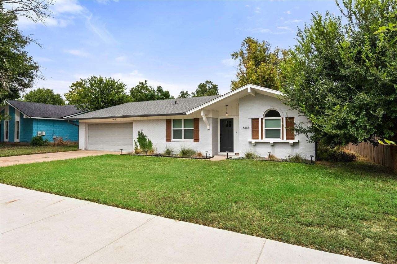 1606 Colony Creek Dr - Photo 3 of 28