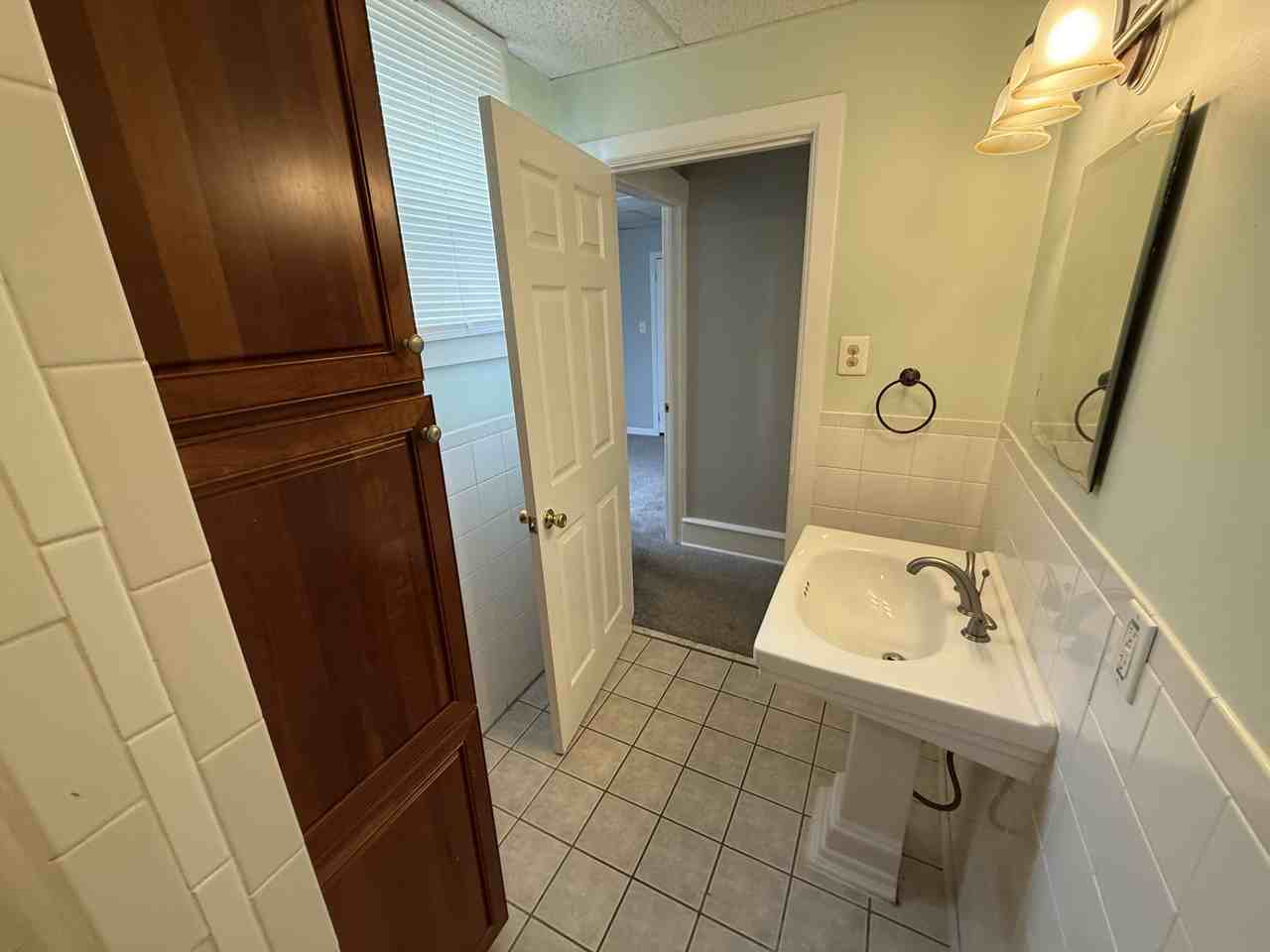 121 Chestnut Ave #A - Photo 6 of 20