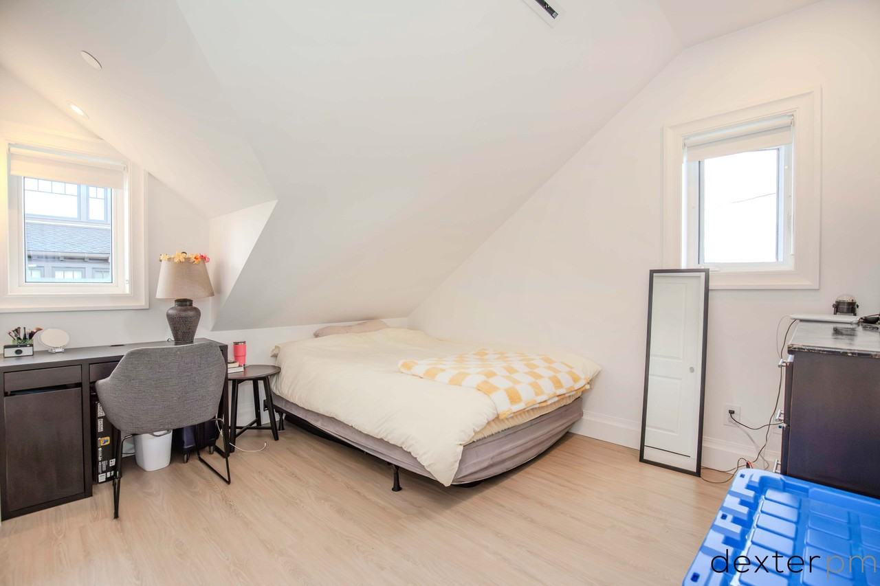 190 West 45th Avenue - Photo 5 of 15