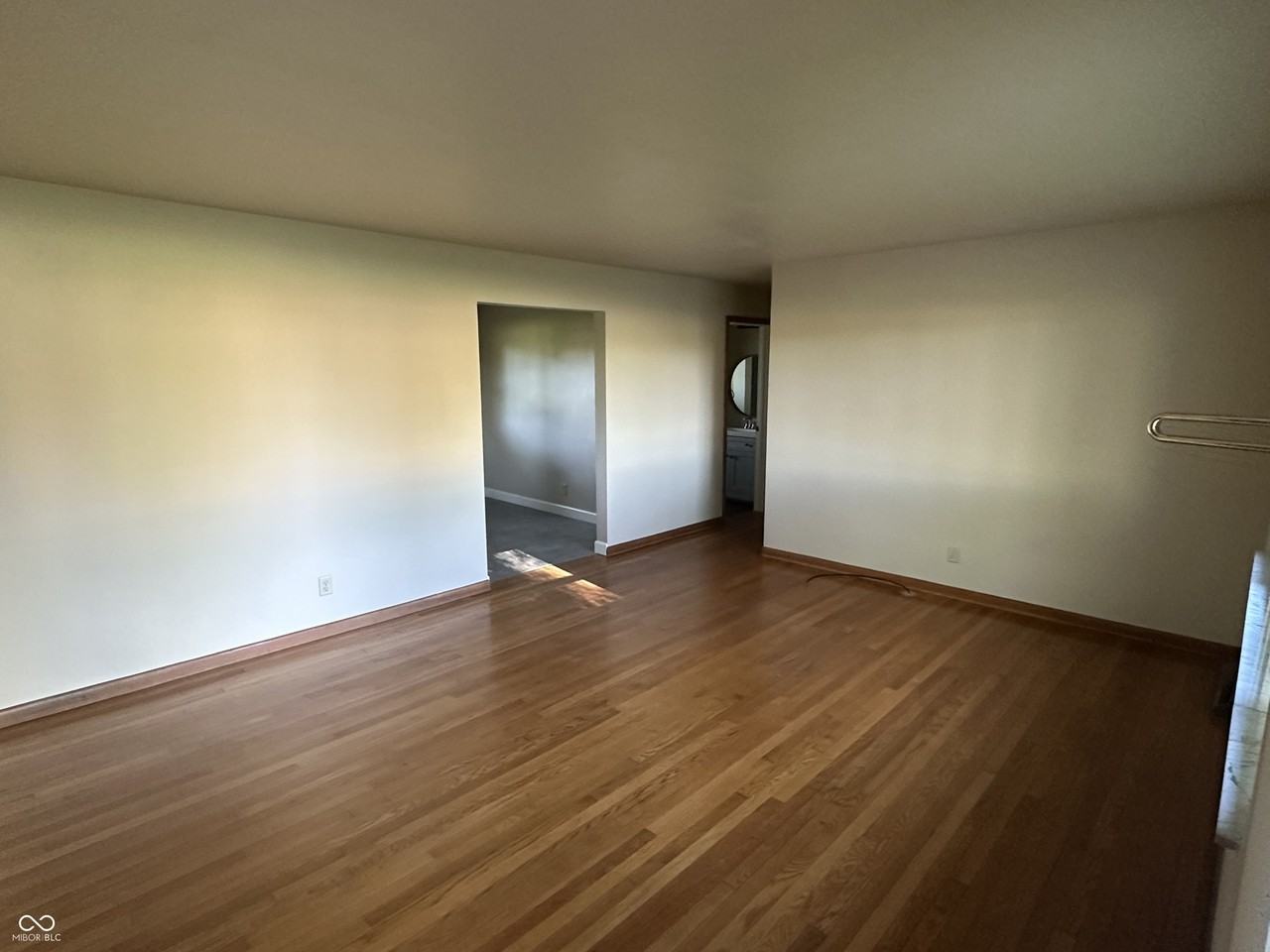 973 Mullinix Rd - Photo 2 of 6