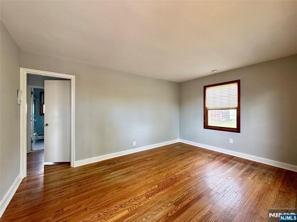 1 Paterson Ave - Photo 2 of 11