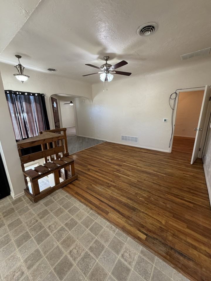 212 E 8th Ave #1 - Photo 4 of 17