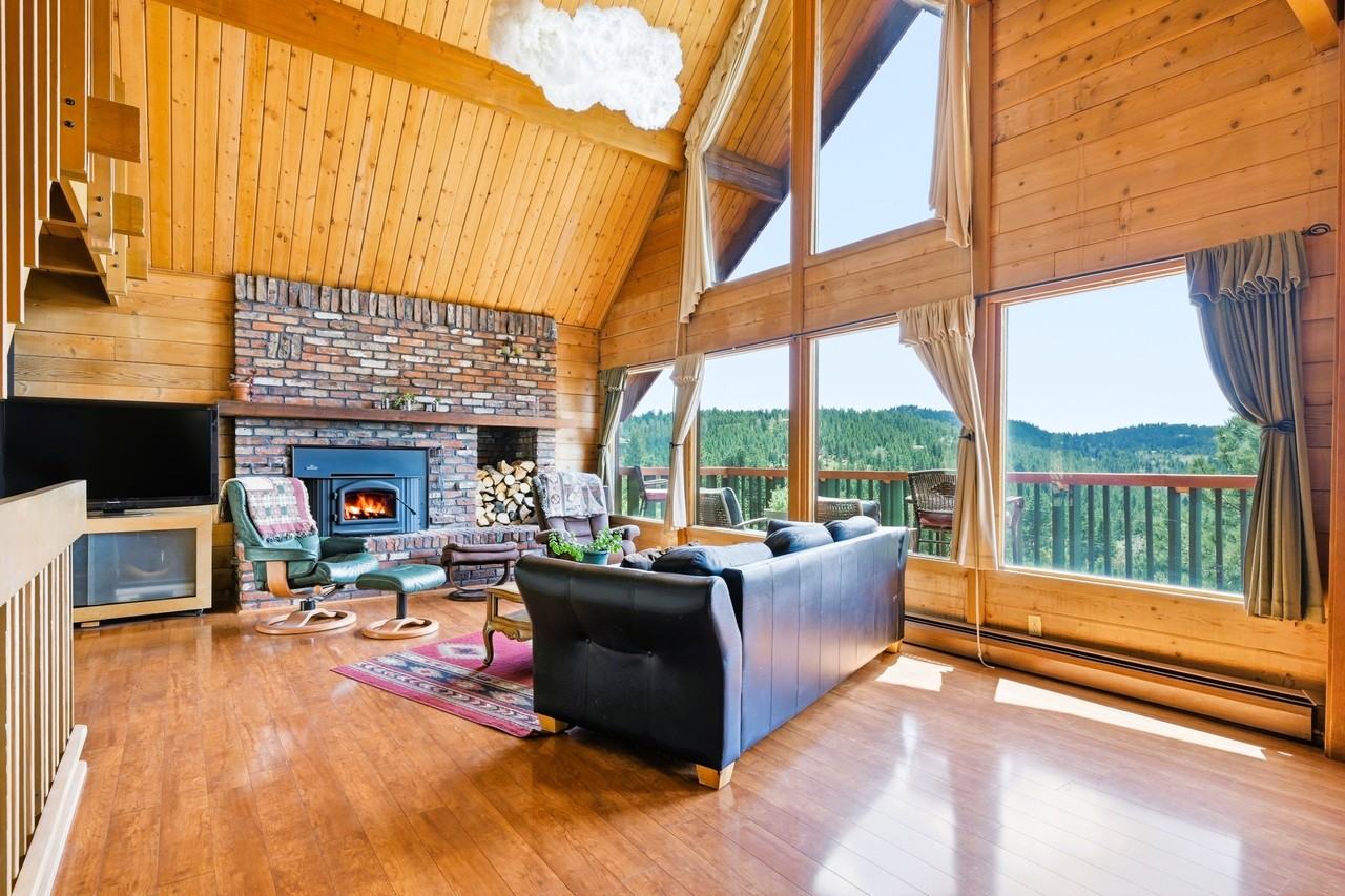 6060 Kilimanjaro Dr #1 - Photo 3 of 46