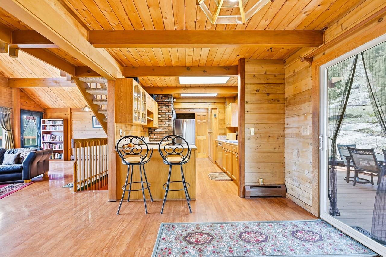 6060 Kilimanjaro Dr #1 - Photo 7 of 46