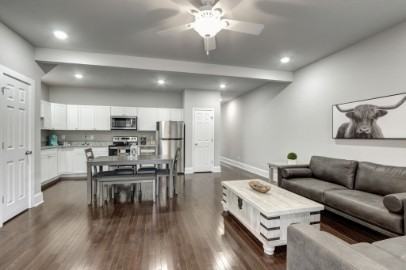 418 Caldwell Dr #1 - Photo 4 of 25