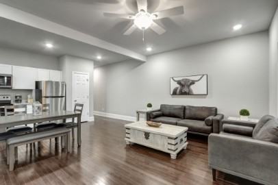 418 Caldwell Dr #1 - Photo 5 of 25