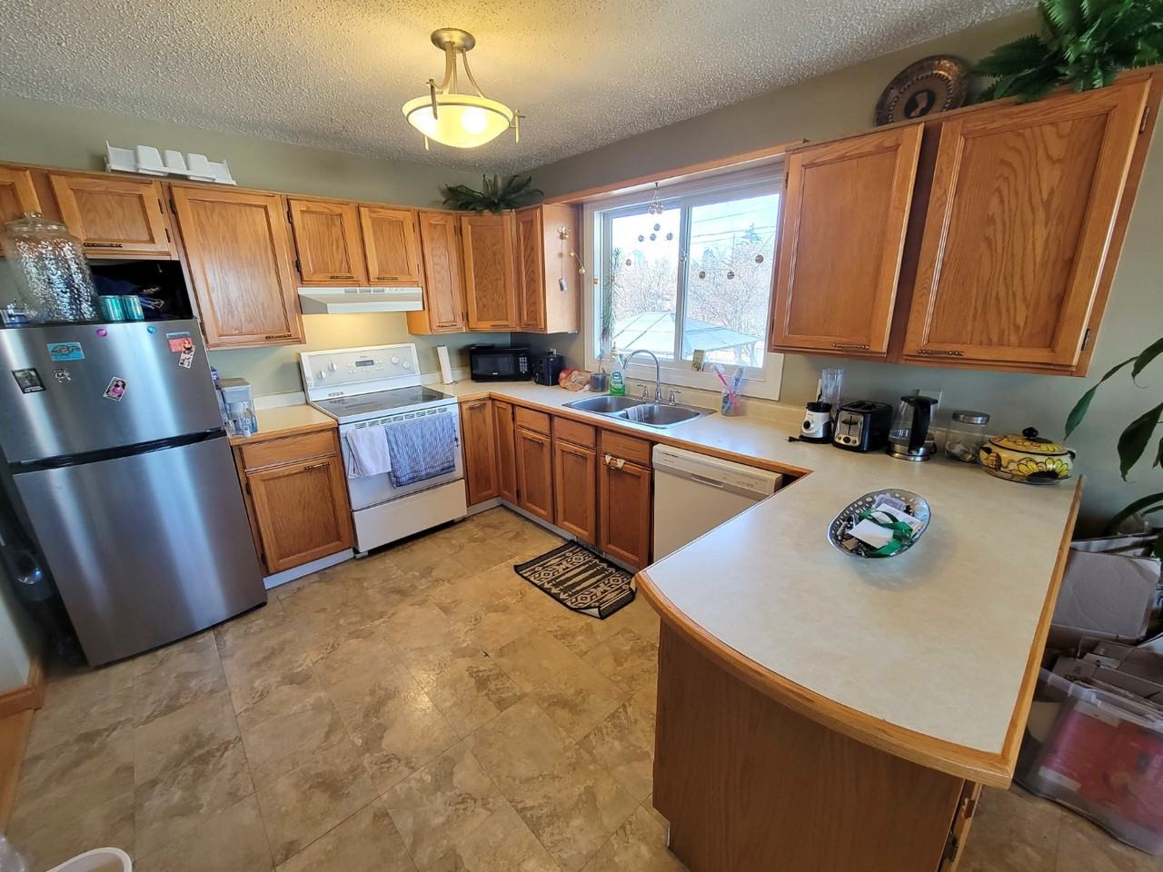 1125 10 St Se Main Fl - Photo 5 of 28