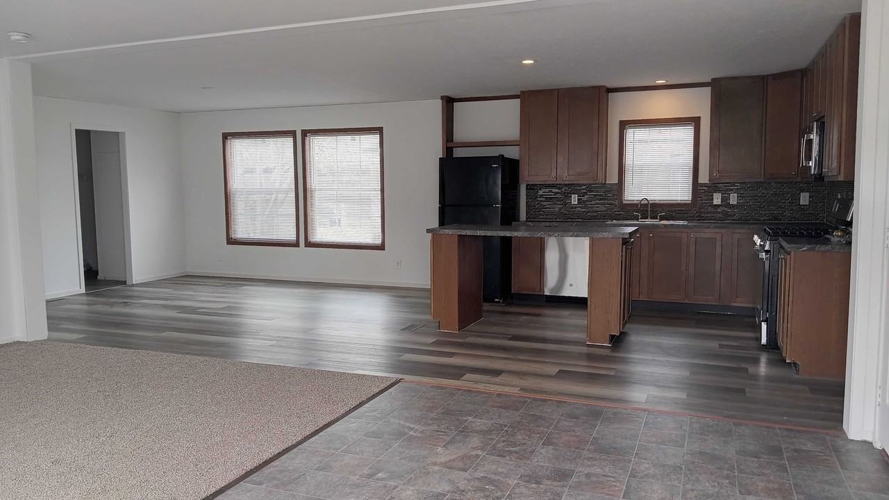 49 Meggan Dr #51 - Photo 5 of 29