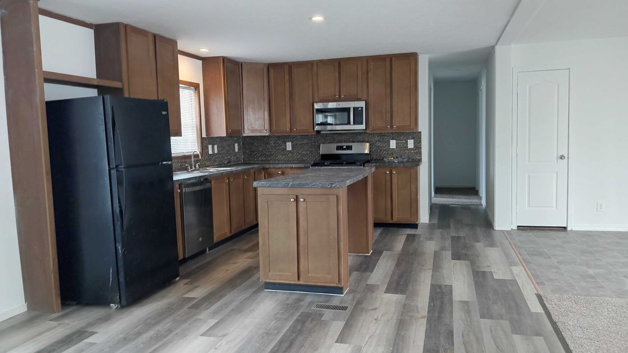 49 Meggan Dr #51 - Photo 6 of 29