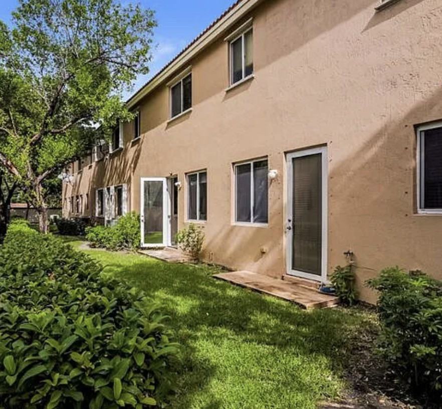 21209 NW 14th Pl - Photo 5 of 12