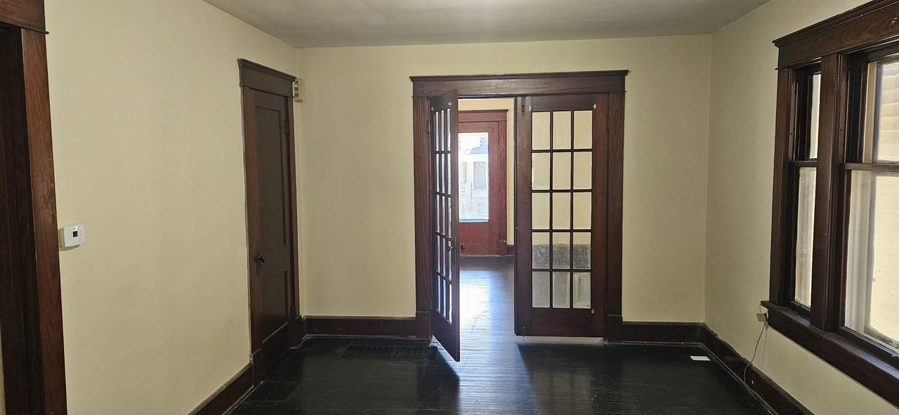 354 Altamont Avenue - Photo 3 of 12