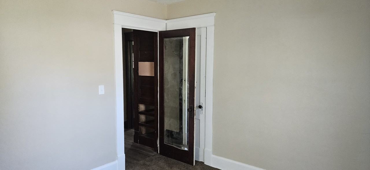 354 Altamont Avenue - Photo 7 of 12