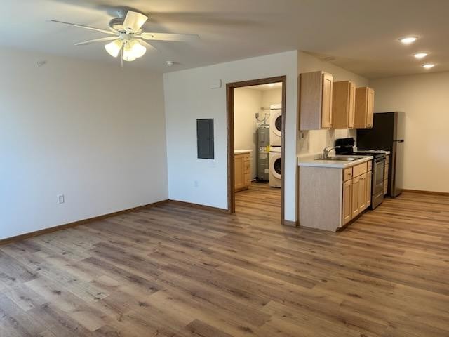 821 Adams Ct #512 - Photo 3 of 7
