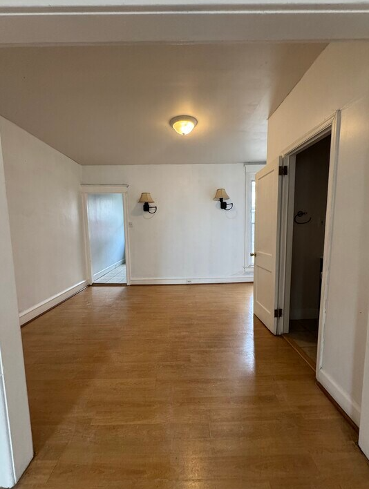 1939 Plymouth St #1 - Photo 6 of 22