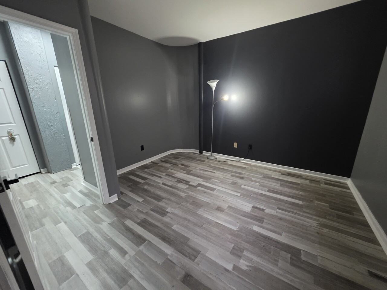 516 Saint Paul Pl #516-1 - Photo 3 of 8