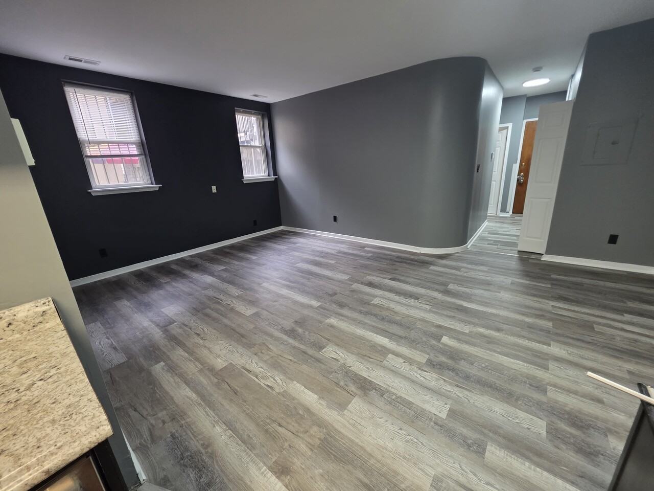 516 Saint Paul Pl #516-1 - Photo 4 of 8