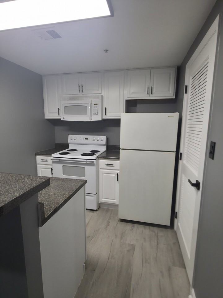 514 Saint Paul Pl #514D