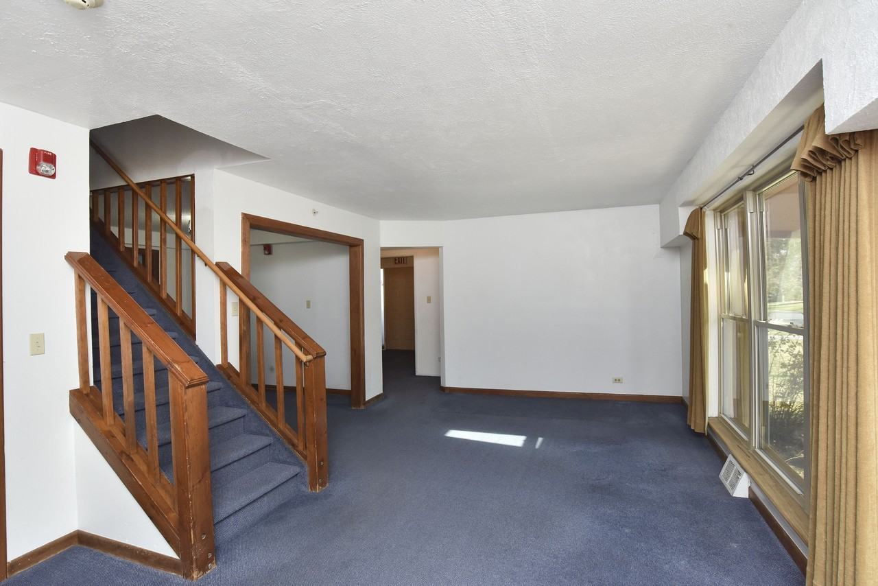 5741 W Cedar Ave #1 - Photo 4 of 25
