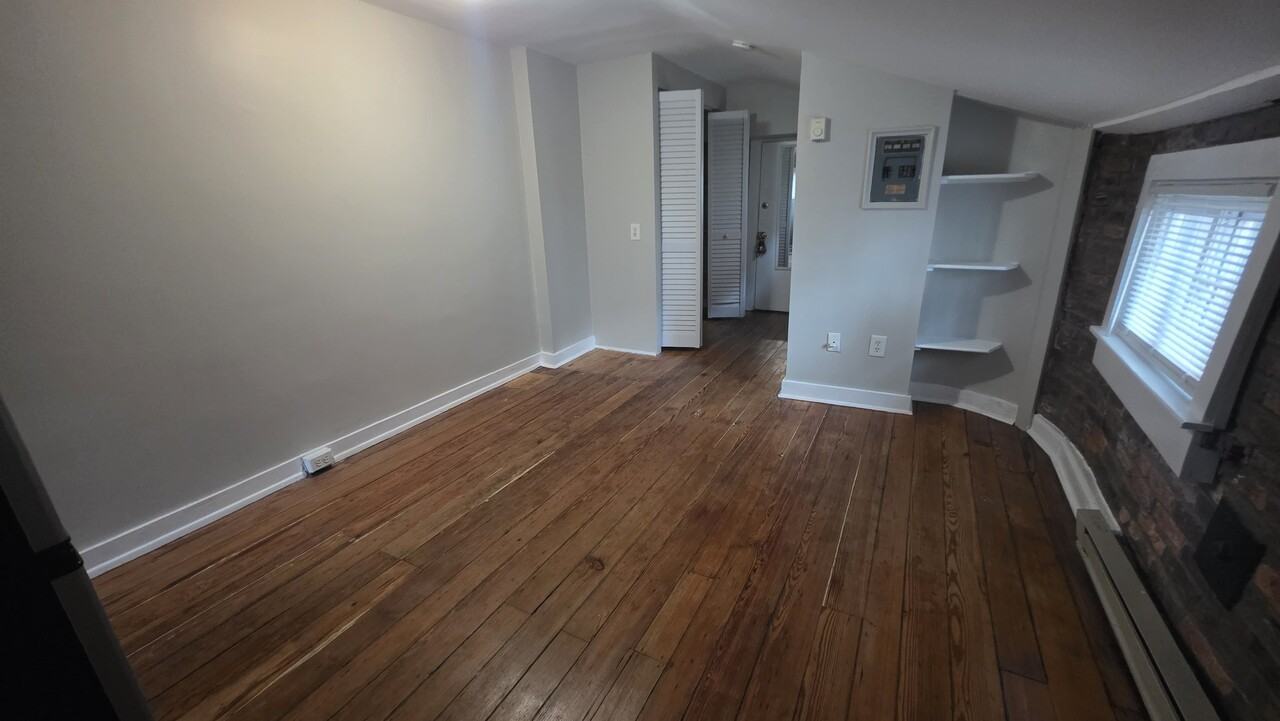 21 E Centre St #21-3R - Photo 5 of 9