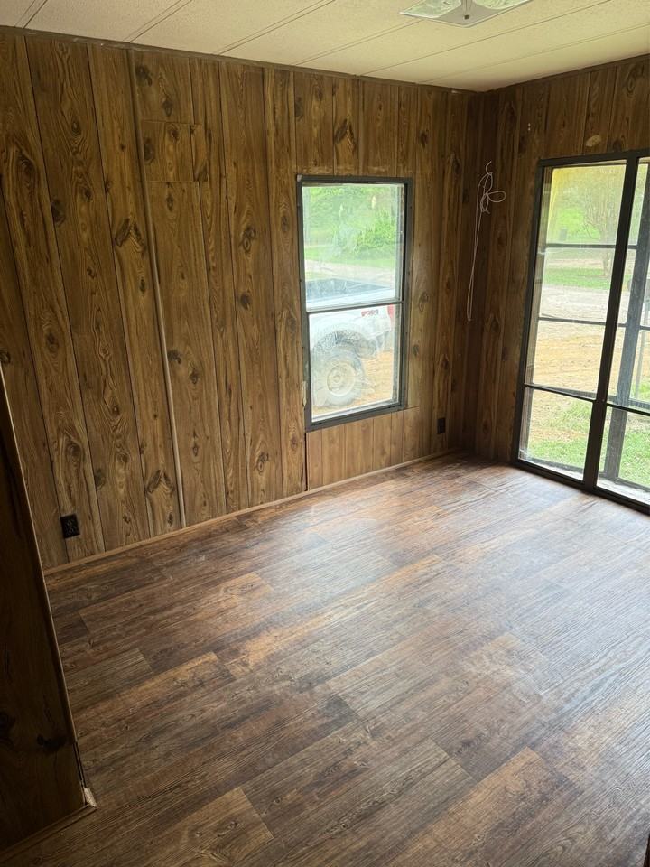 601 Dillard Dr - Photo 6 of 6