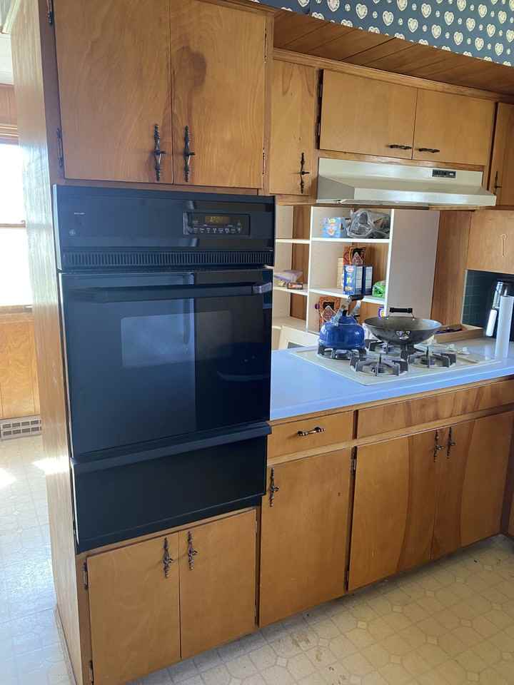 817 W Walnut St #1 - Photo 3 of 6