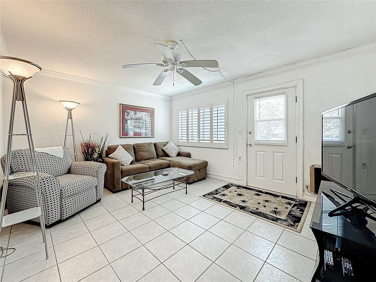 8425 112th St #104 - Photo 4 of 15