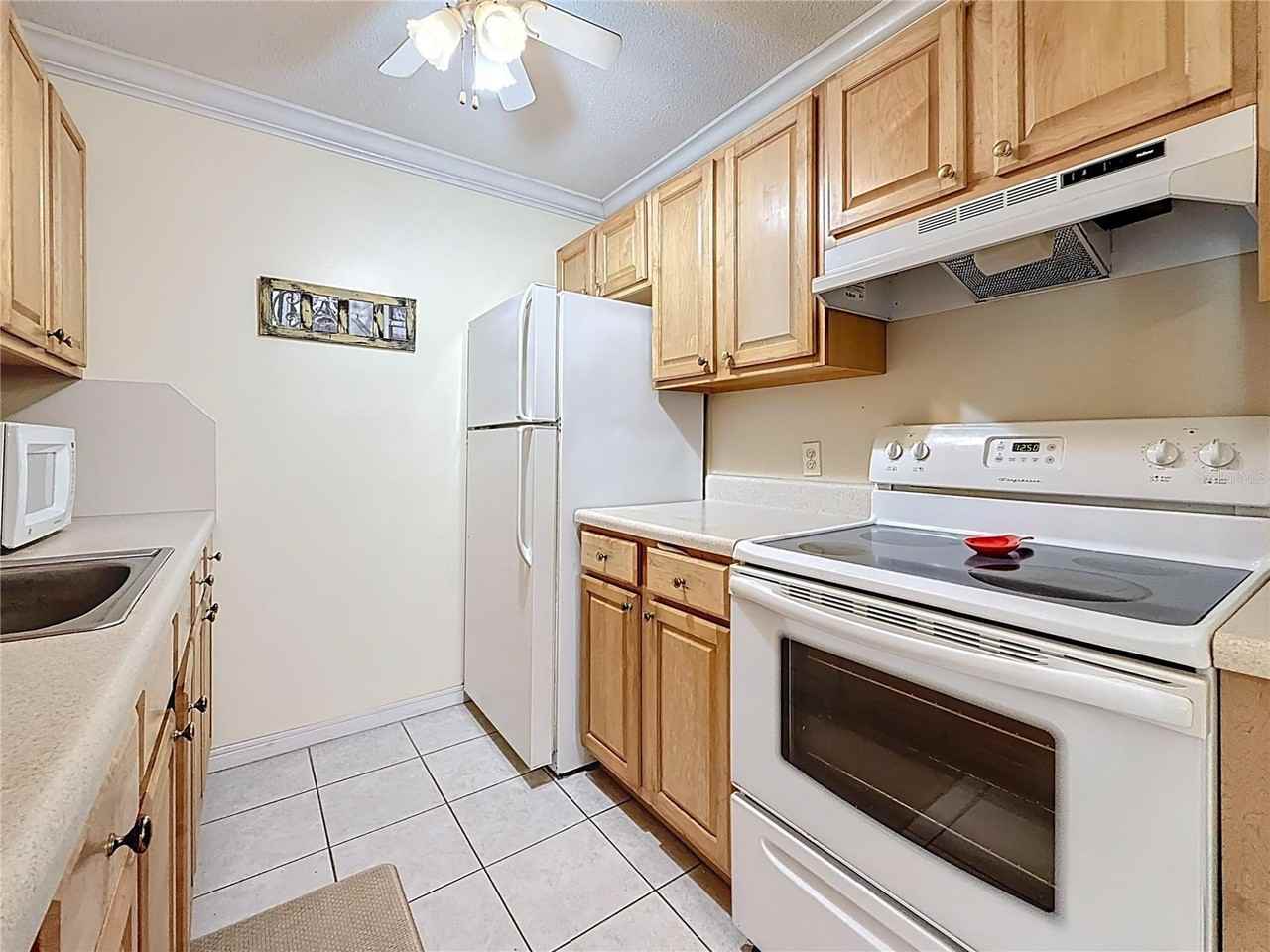 8425 112th St #104 - Photo 6 of 15