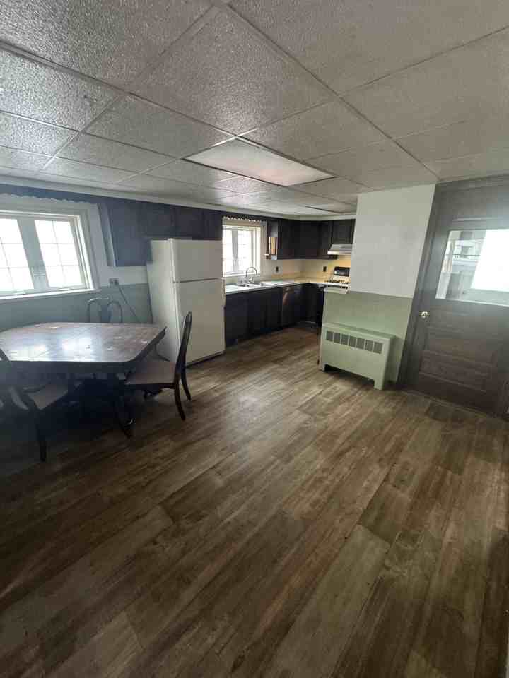 29 Cedar St #1 - Photo 2 of 10